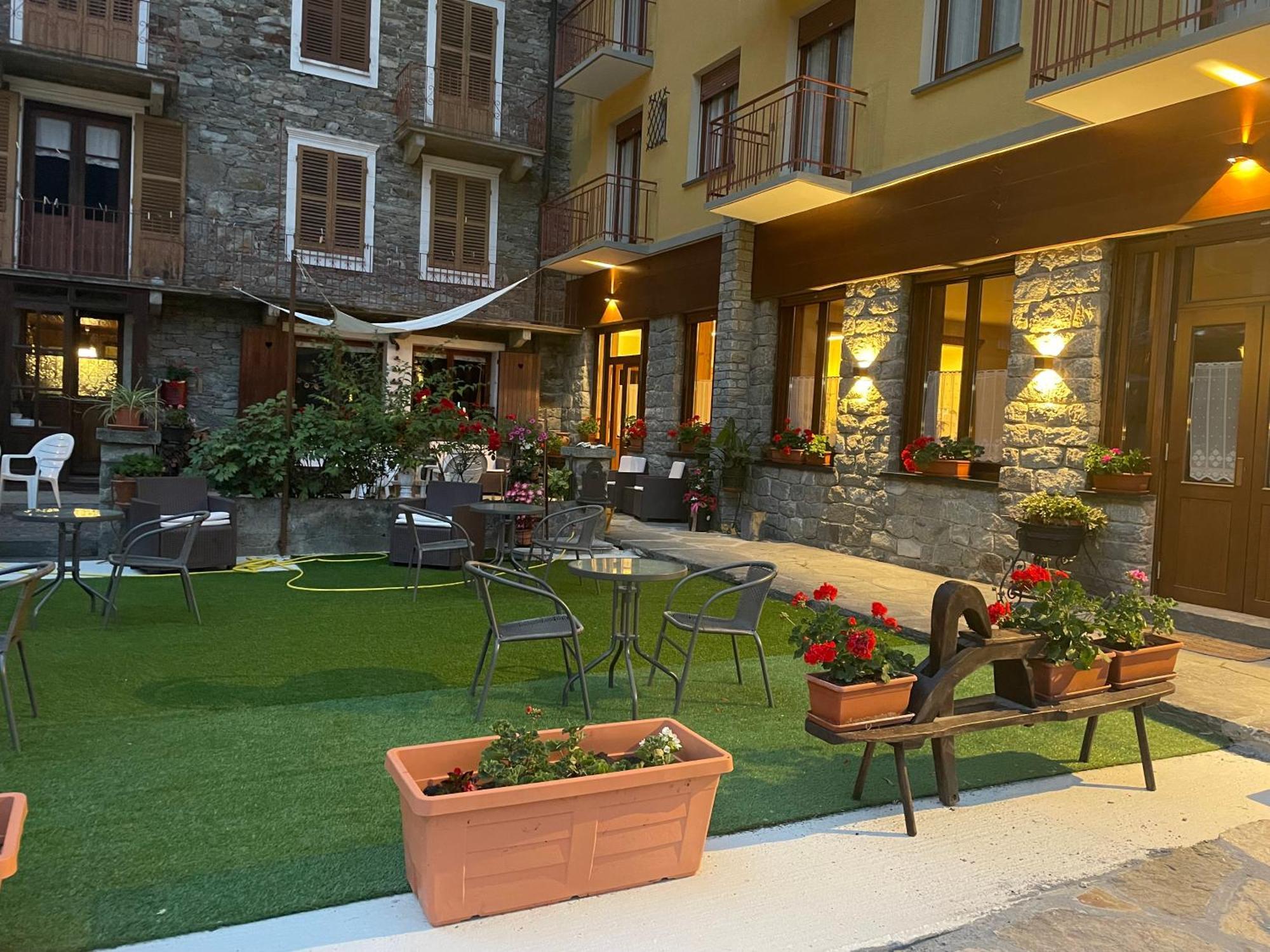 Albergo Mologna Gaby Zewnętrze zdjęcie